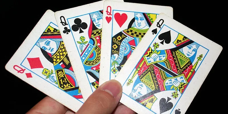 Các nguyên tắc chính khi chơi bài Tú Lơ Khơ